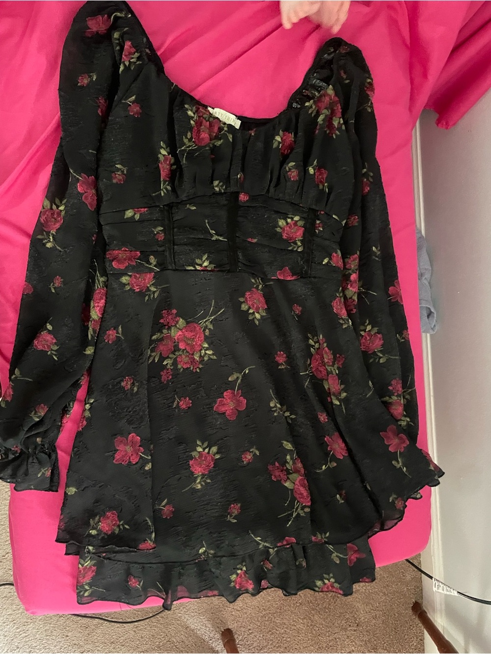 Floral Long-Sleeve Dress in Black and Deep red roses